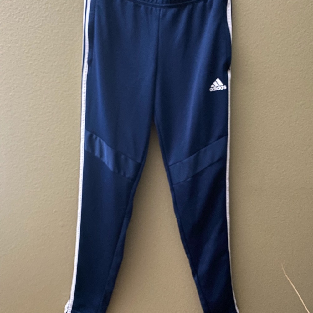 Adidas - Picture 2 of 2